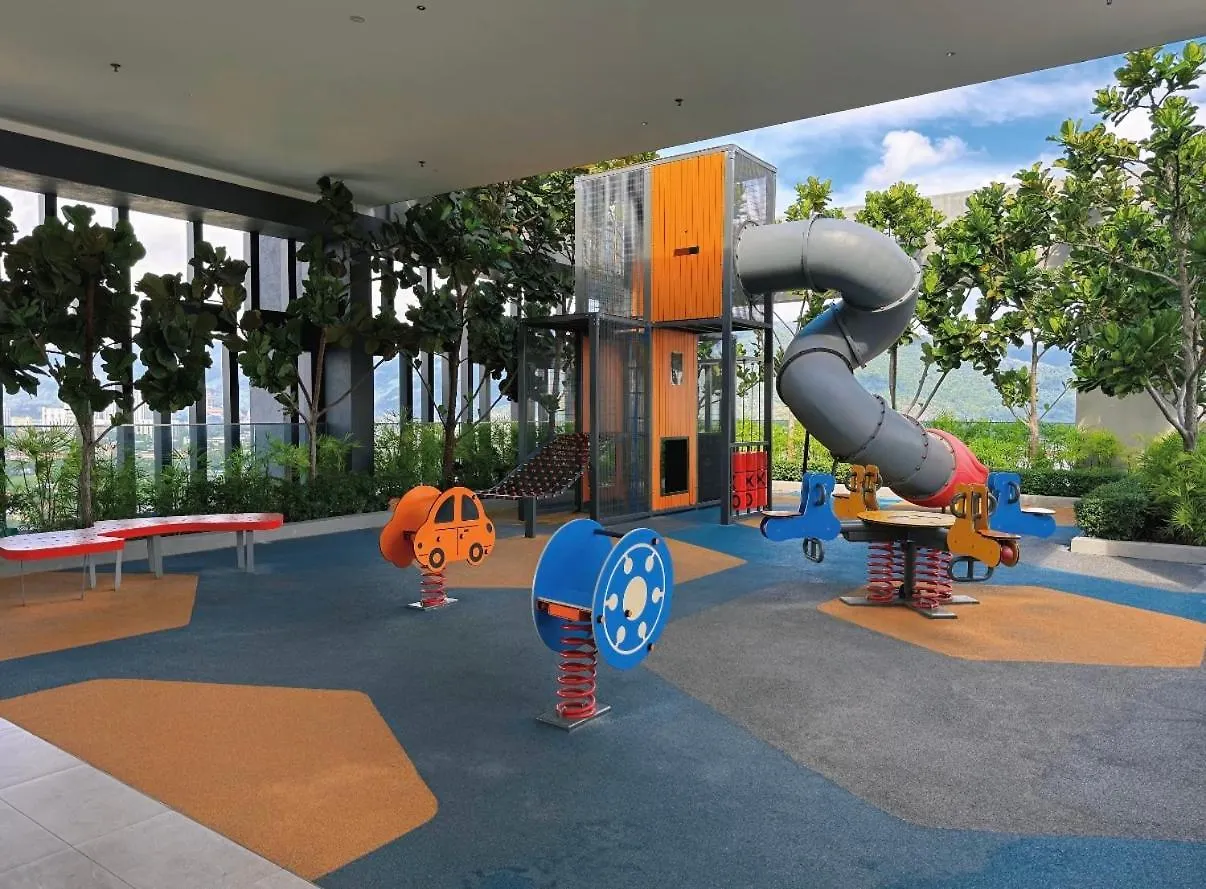 Beacon Executive Suite - City View - By Iz George Town Apartman